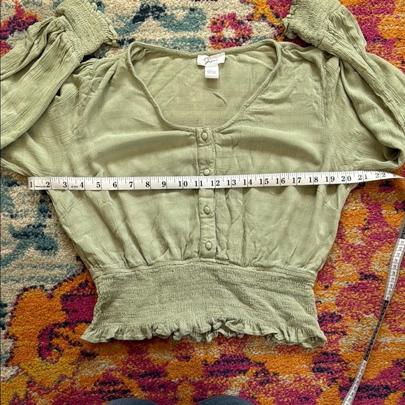 Japna Cream Smocked Ruffled Long Sleeve Blouse - Picture 4 of 5